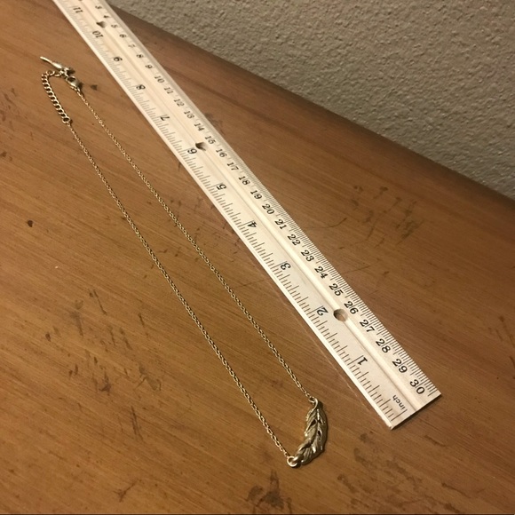 Chloe + Isabel Leaf Necklace - Picture 3 of 3